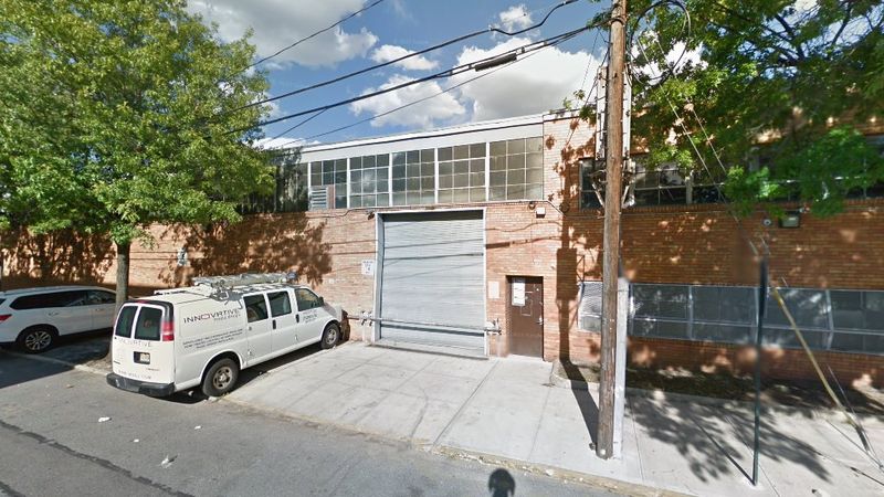 20 New York Stores And Markets Where Seafood Lovers And Meat Fans Unite - Decor Hint Despana Brand Foods