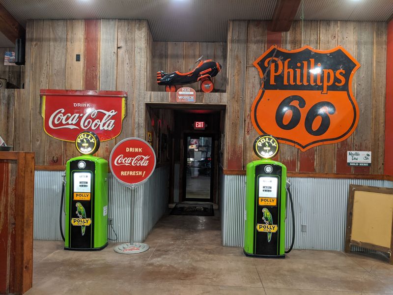 11 Iowa Fish Fry Taverns Locals Swear By For The Perfect Friday Tradition - Decor Hint The Yarmouth Filling Station Bar & Grill