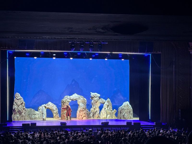 Fremont-Newark-Union City: Top Holiday Activities For Families 2025 - Decor Hint A Merry CQ Christmas