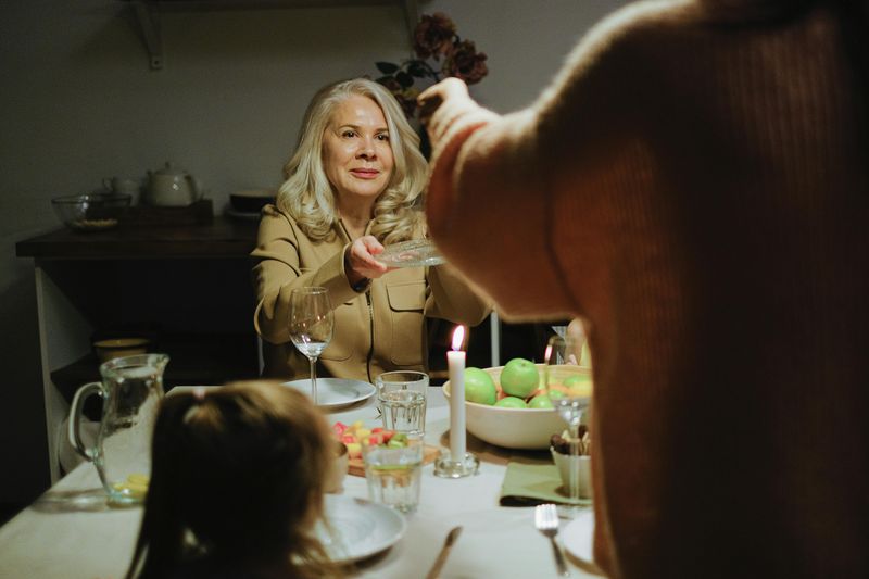 18 Wisconsin Dinner Table Rules From The '60s That Would Leave Kids Today Scratching Their Heads - Decor Hint No Reaching Across The Table