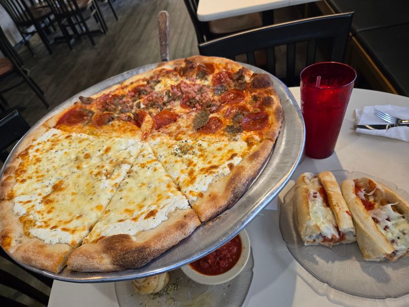 Amici's Brooklyn Pizza