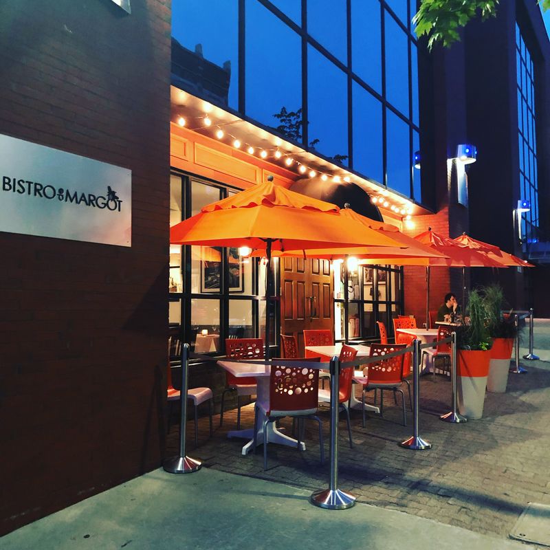 2026's New Year's Resolution: Supporting Local Eateries And Sustainable Dining In Vermont - Decor Hint Bistro De Margot