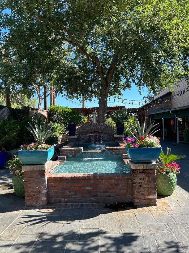 8 Arizona Lobster Roll Joints Proving Fresh Seafood Isn't Just For Coasts - Decor Hint Pappadeaux Seafood Kitchen