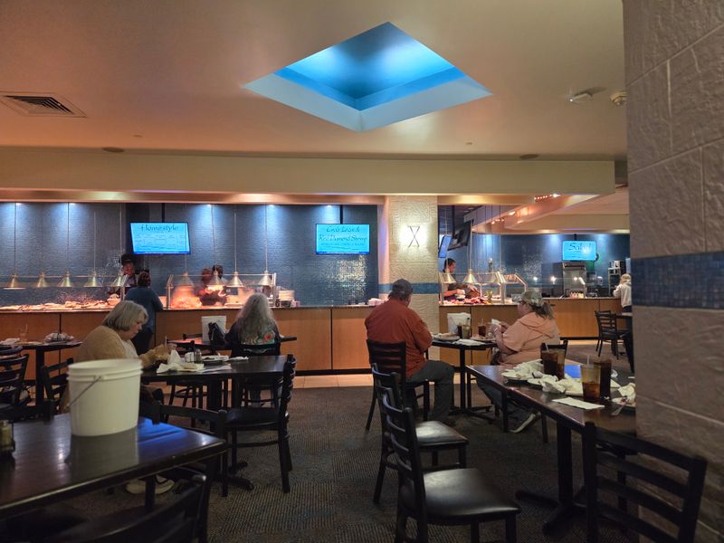 13 Mississippi Seafood Buffets Overflowing With Cajun Flavor Locals Love - Decor Hint Infinity Buffet