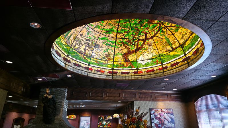 12 Missouri BBQ Joints That Keep The Pitmaster Tradition Burning - Decor Hint Smokehouse BBQ