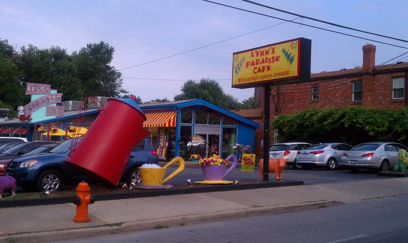 Lynn's Paradise Cafe