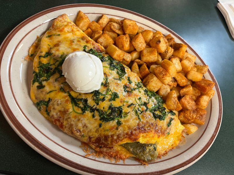 Henderson's Go-To Comfort Food Spots Worth Every Bite - Decor Hint Egg Works