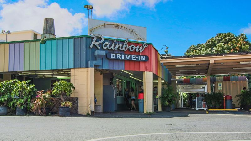 Hawaii Hidden Gems Serving Incredible Flavor At Everyday Prices - Decor Hint Rainbow Drive-In
