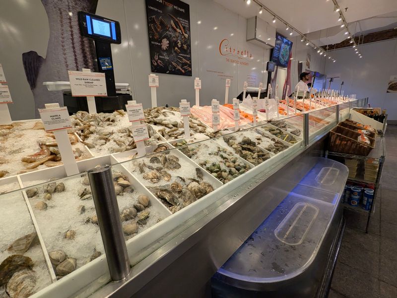 20 New York Stores And Markets Where Seafood Lovers And Meat Fans Unite - Decor Hint Citarella Gourmet Market