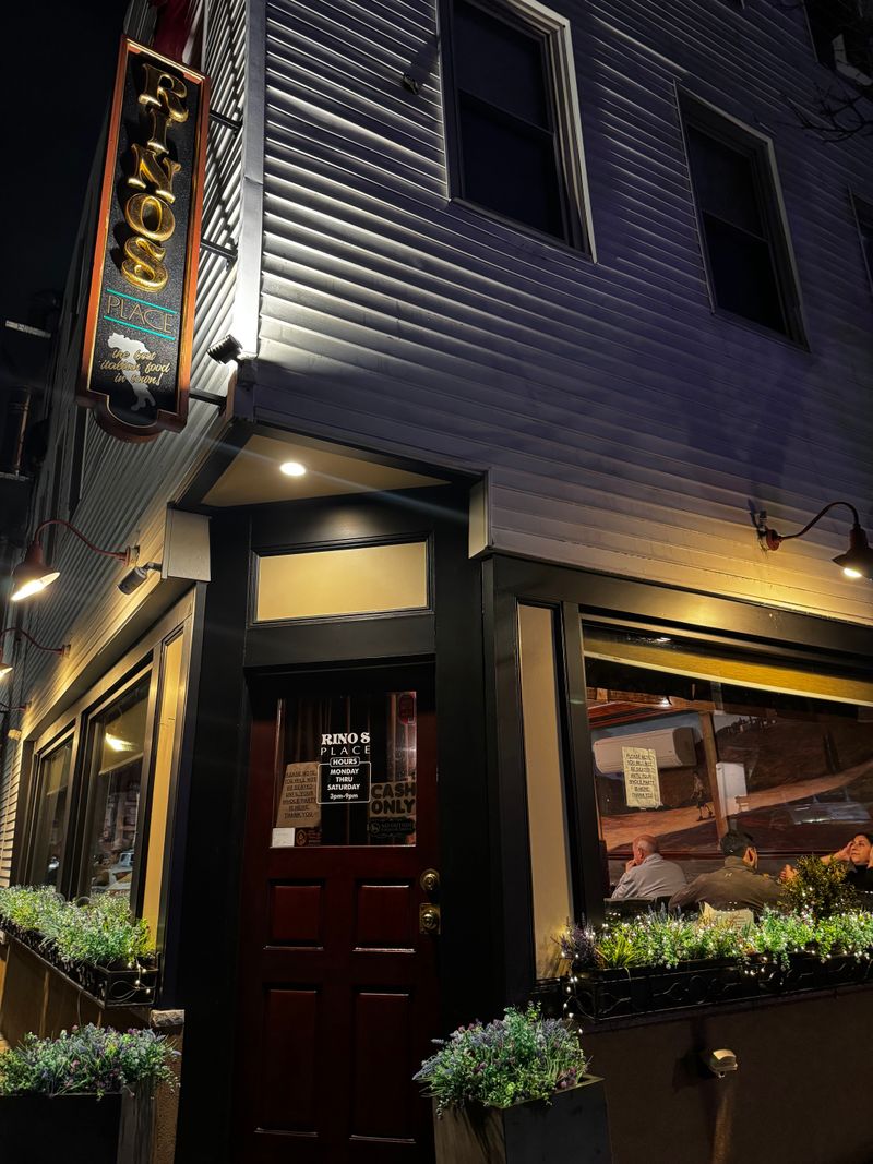 Cozy Neighborhood Ambiance That Welcomes Everyone