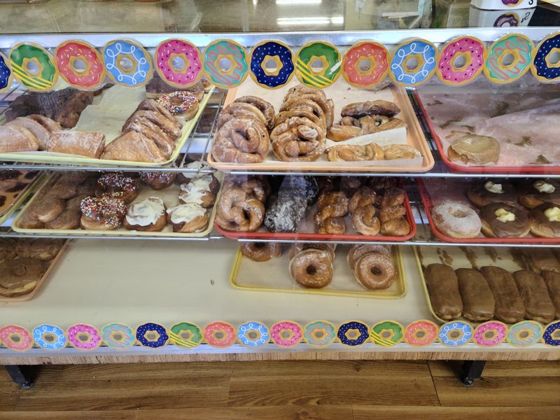 Wyoming Donut Shops Where One Bite Will Have You Hooked Forever - Decor Hint Breanna's Bakery