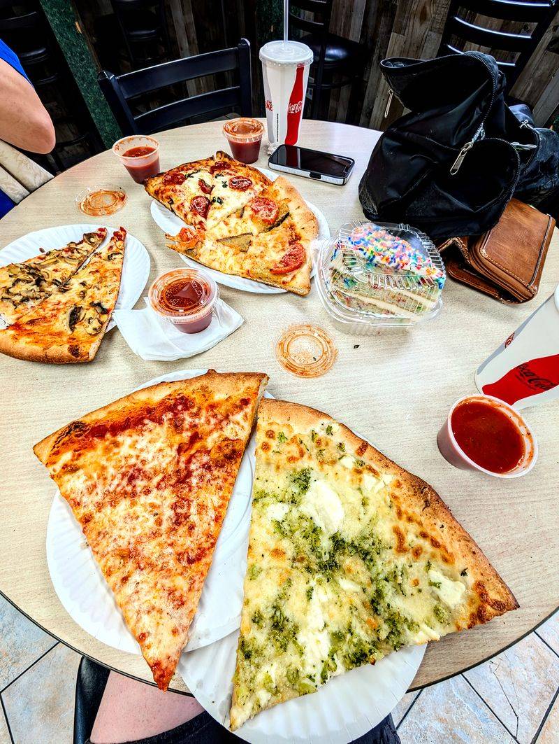 9 Must-Try Pizza Spots In Albany, New York - Decor Hint I Love NY Pizza