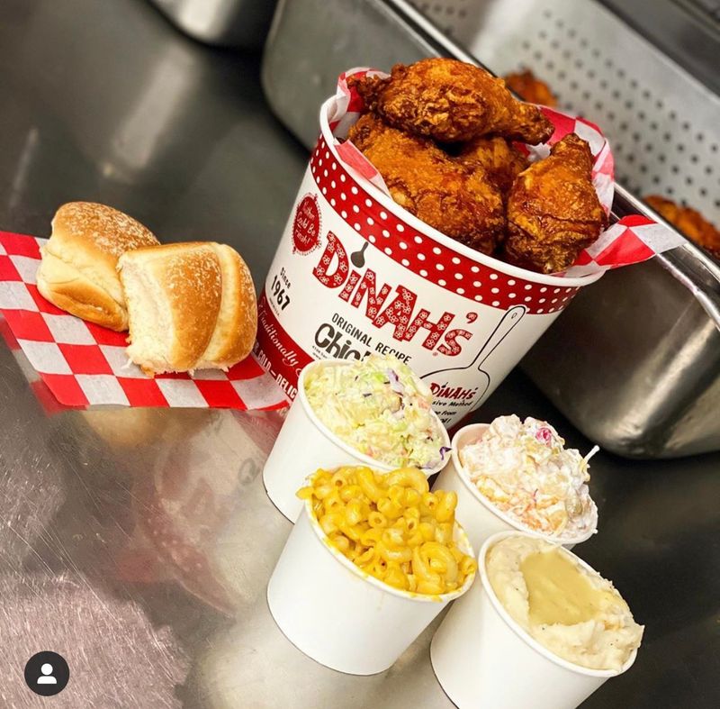 15 California Diners Serving Fried Chicken With That Perfect Homemade Comfort - Decor Hint Dinah's Chicken Glendale