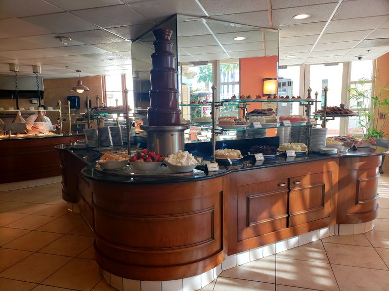 16 Buffets Across California That Win Fans With Their Over The Top Choices - Decor Hint Fantasy Springs Buffet