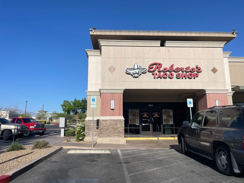 Roberto's Taco Shop
