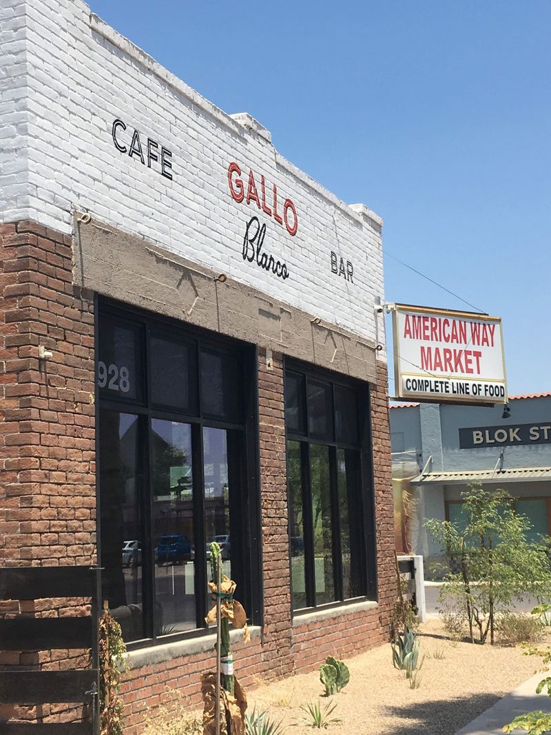 Phoenix Restaurants That Look Unassuming But Taste Exceptional - Decor Hint Gallo Blanco Cafe