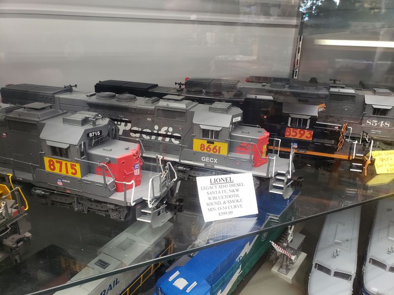 12 Magical Ways To Enjoy Colorado's Cascade Canyon Winter Train Ride - Decor Hint Local Railroad Souvenirs