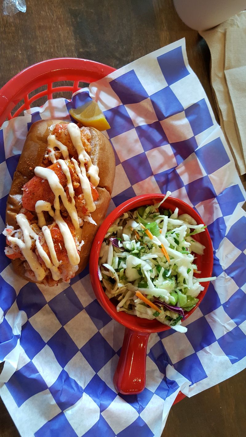 Alabama Seafood Joints Where The Lobster Roll Is The Main Event - Decor Hint Rollin’ Lobstah