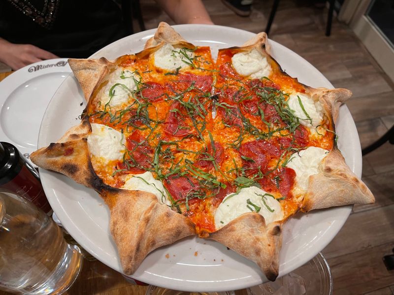 Mister O1 Extraordinary Pizza - South Beach