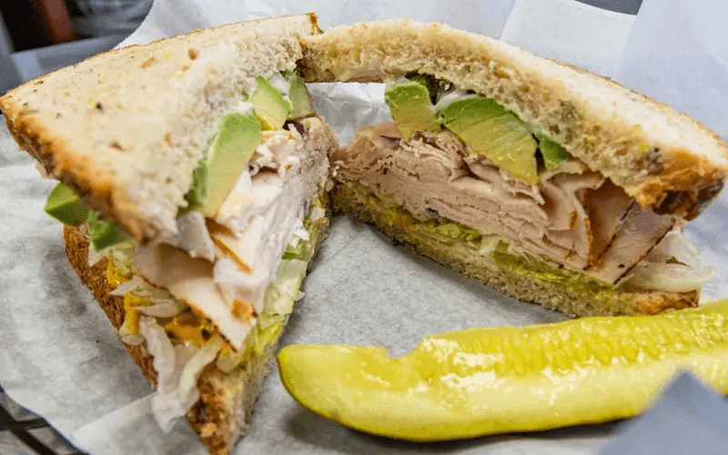 Delizia Deli & Café