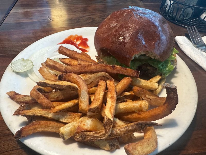 Wyoming's Roadside Joint That's Still Serving Chicken-Fried Steak The Old-Fashioned Way - Decor Hint Open All Day For Early Birds And Night Owls
