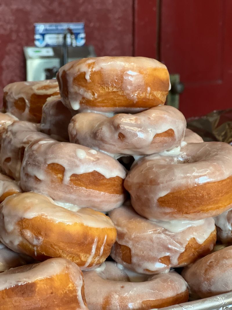 Wyoming Donut Shops Where One Bite Will Have You Hooked Forever - Decor Hint Lolly's Sugar Shack
