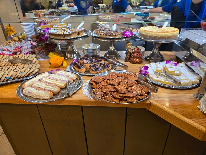 Rhode Island Buffet Where Every Sweet Treat Feels Like A Celebration - Decor Hint Dessert Bar That Rivals A Pastry Shop
