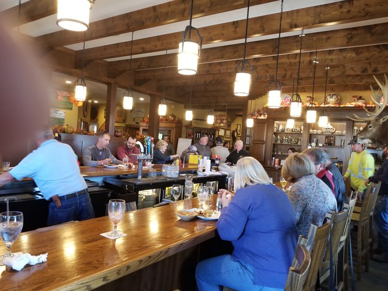 The Iowa Country Diner Where Fried Fish Nights Are Sacred - Decor Hint Warm Service That Remembers Your Name