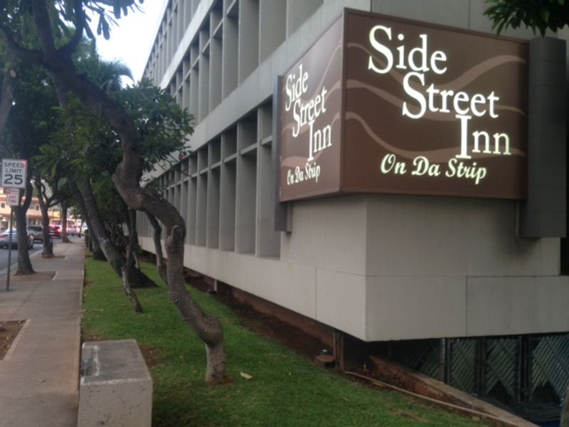 Hawaii Hidden Gems Serving Incredible Flavor At Everyday Prices - Decor Hint Side Street Inn
