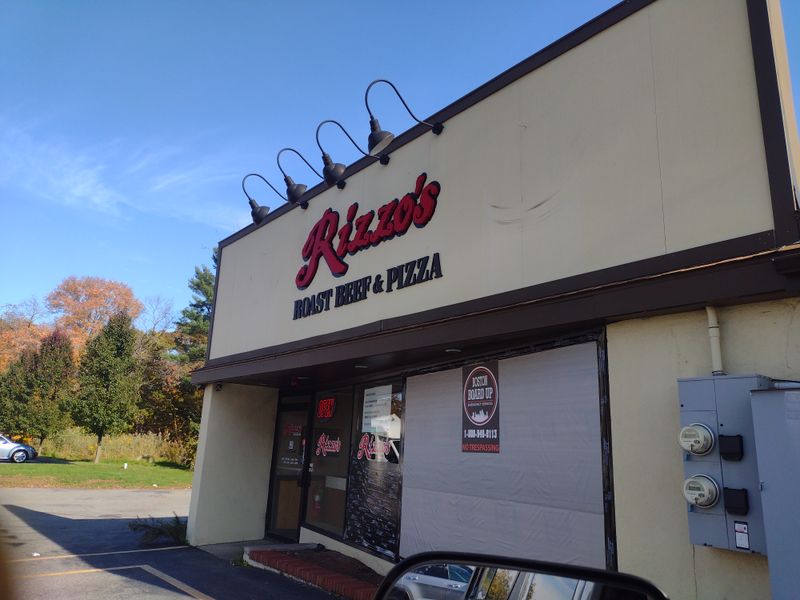 Pennsylvania Pizzerias That Outsell The Big Chains Among Locals - Decor Hint Rizzo's Roast Beef & Pizza