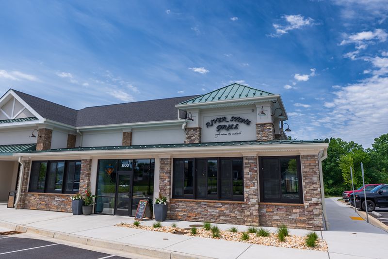 13 Must-Visit Riverside Restaurants In Texas With Breathtaking Views - Decor Hint Riverstone Grille