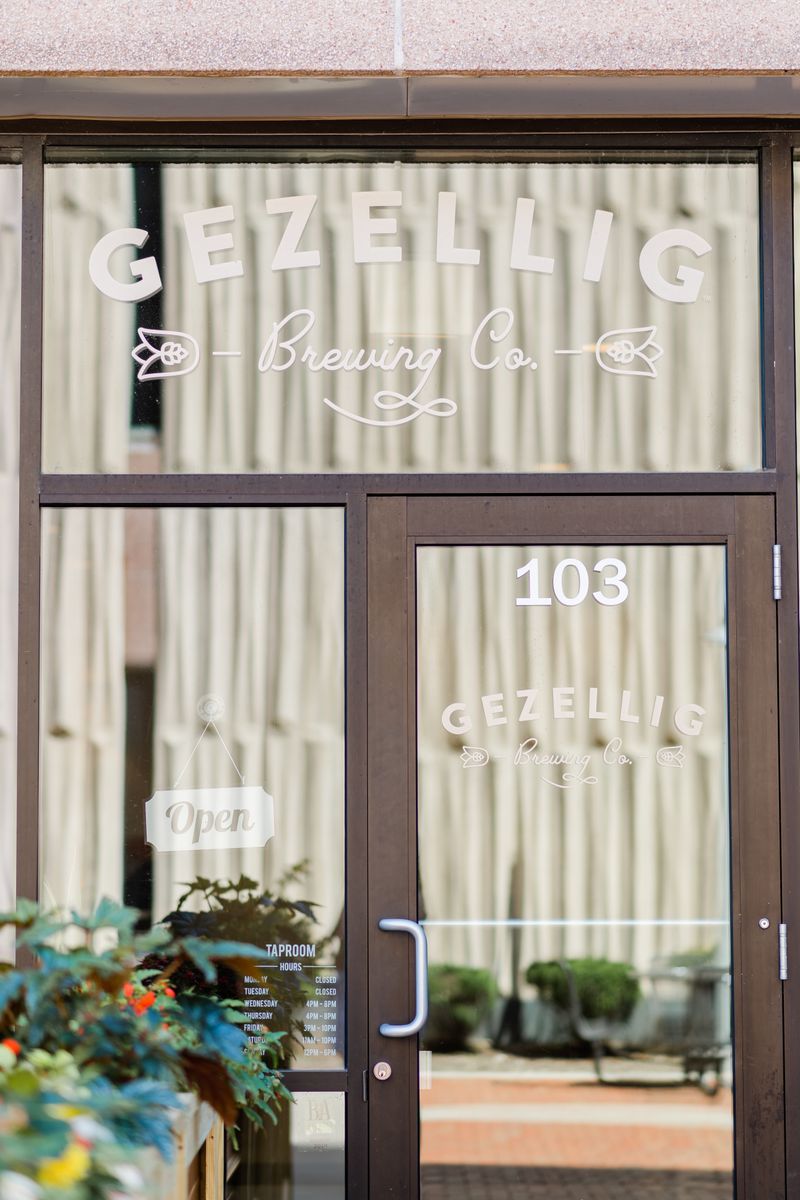 Gezellig Brewing