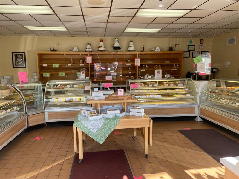 Herb's Bakery