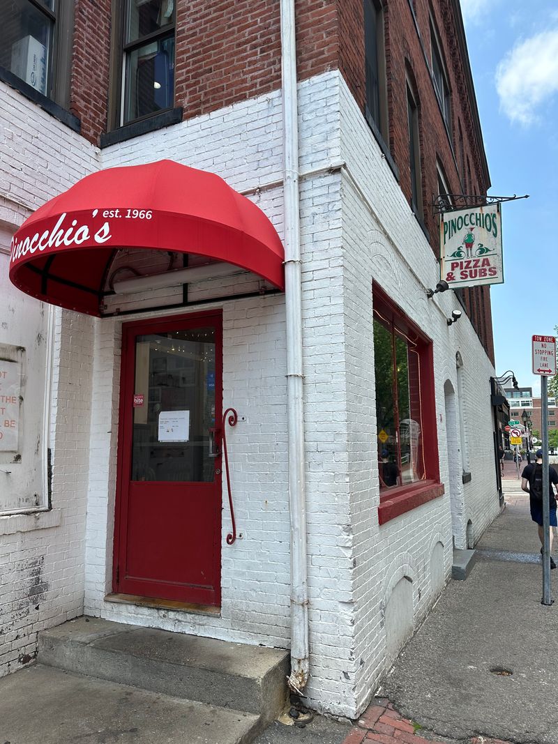 Pinocchio's Pizza & Subs