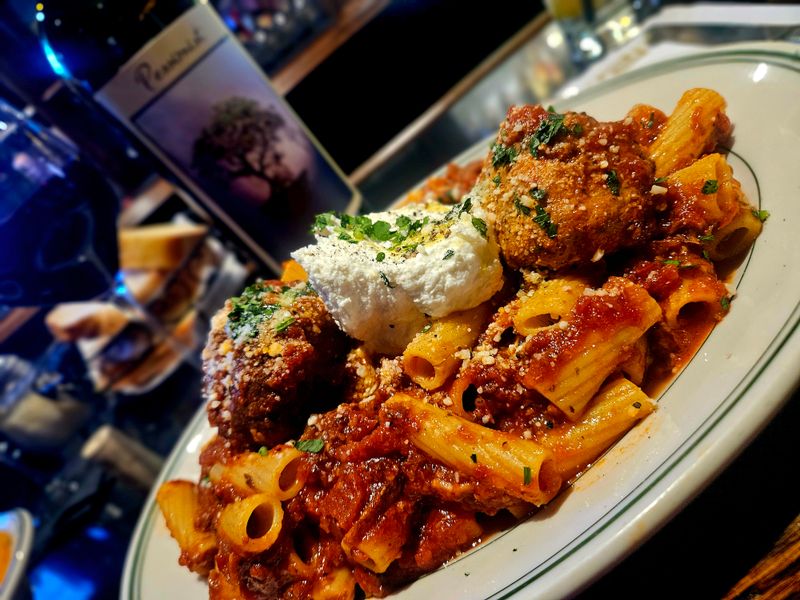 Espo's Restaurant & Bar