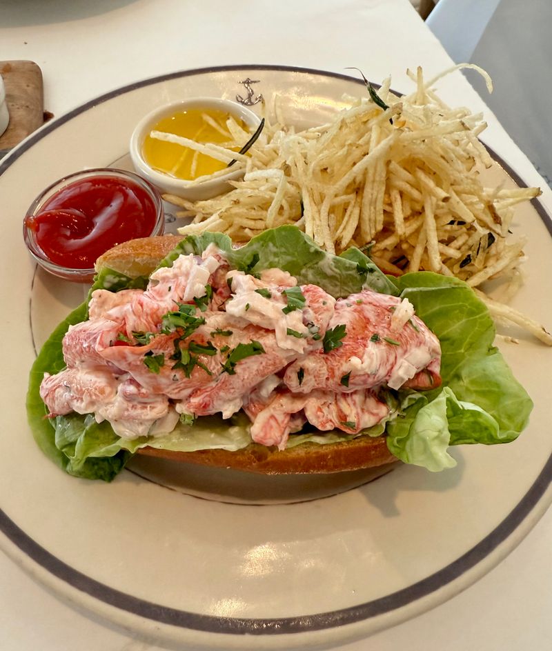 Texas Lobster Roll Spots Serving Big Flavor, No Fuss - Decor Hint Clark's Oyster Bar