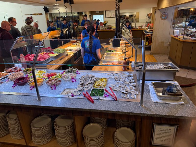 Rhode Island Buffet Where Every Sweet Treat Feels Like A Celebration - Decor Hint The Legendary All You Can Eat Experience