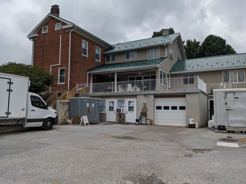 Maryland Butchers Keeping Local Traditions Alive With Fresh Flavorful Cuts - Decor Hint Springfield Farm