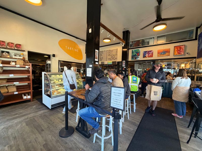 15 Hot Chocolate Havens In San Francisco Featuring Dandelion Chocolate's Sweet Perfection - Decor Hint Tartine Bakery Hot Chocolate