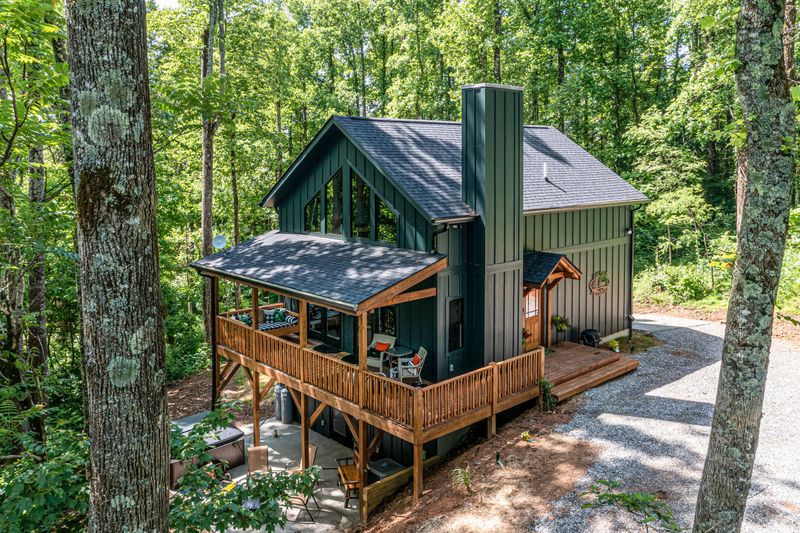 Emerald Treehouse Vacation Rental