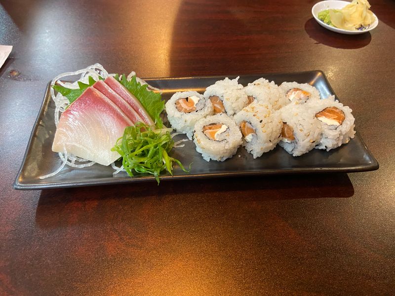 Uni (Sea Urchin) Sushi