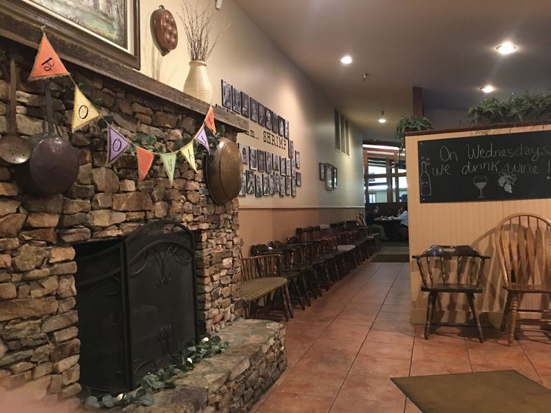 Alabama Seafood Joints Where The Lobster Roll Is The Main Event - Decor Hint The Old Mill