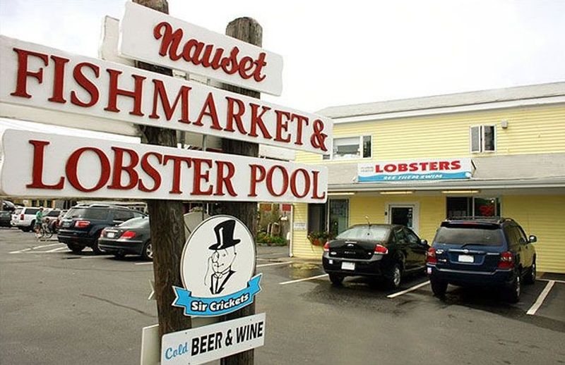 11 Off-The-Radar Seafood Shacks Scattered Across Massachusetts - Decor Hint Nauset Fish & Lobster Pool