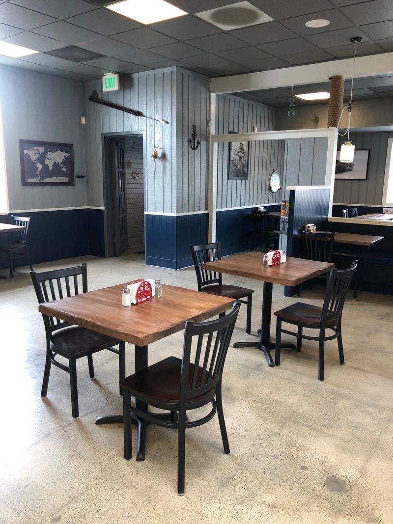 11 Must-Visit Catfish Houses In Washington That Serve Perfectly Crispy Bites - Decor Hint Skippers Seafood 'n Chowder