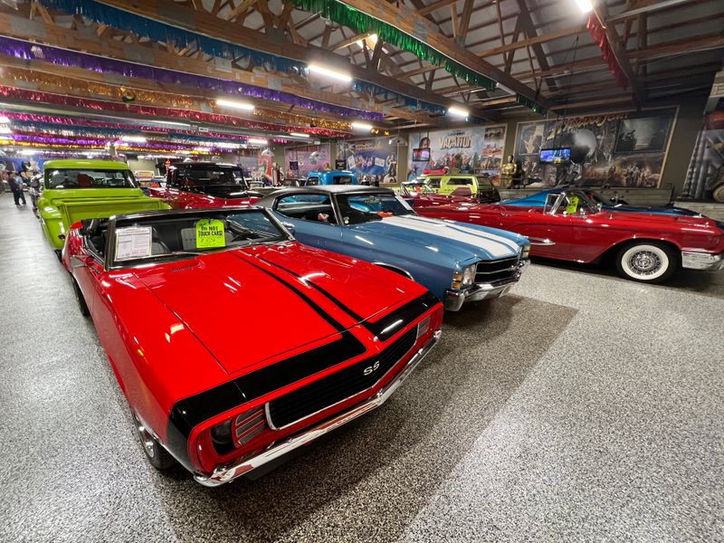 Volo Auto Museum & Antique Mall