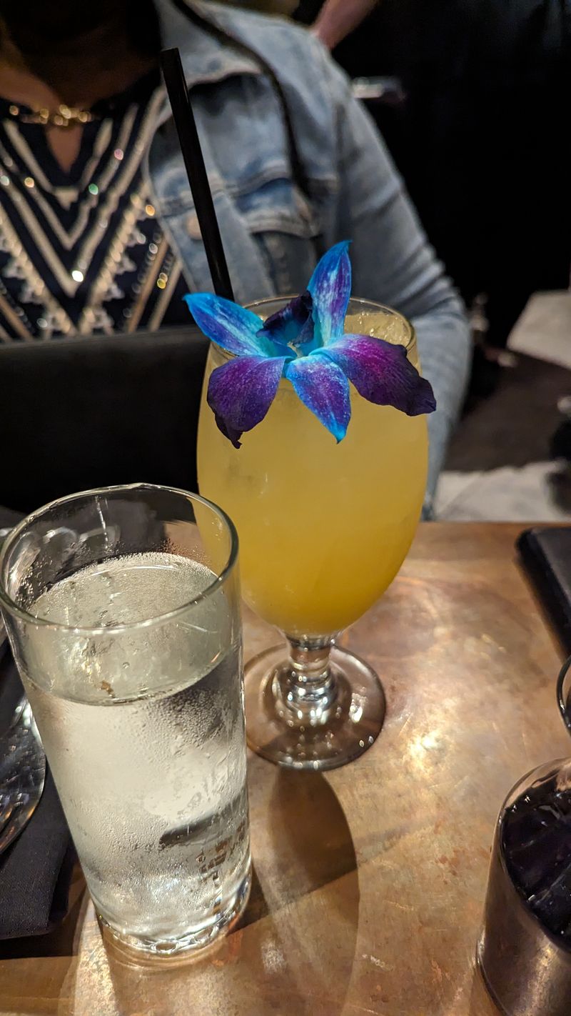 This Unassuming Massachusetts Diner Whips Up Pasta Like Grandma Used To - Decor Hint Romantic Atmosphere Without The Tackiness