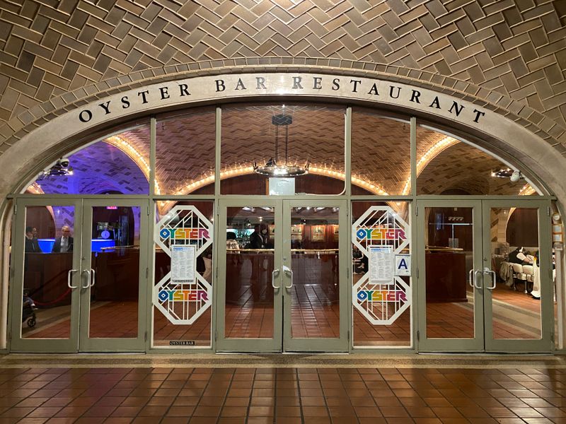 15 New York Delis You Can't Miss For The Best Fried Fish Sandwiches In Town - Decor Hint Grand Central Oyster Bar