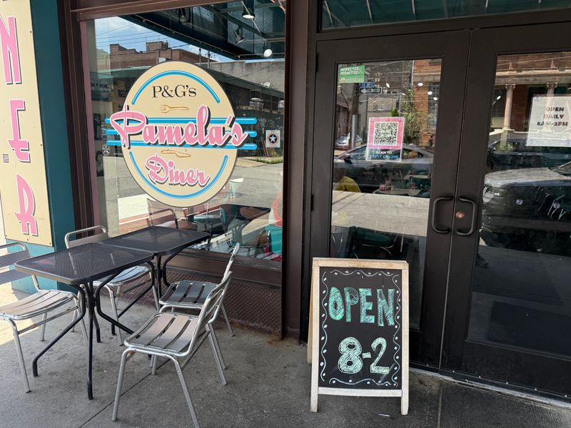 14 Pennsylvania Spots Serving Classic Dishes Without Breaking The Bank - Decor Hint Pamela’s Diner