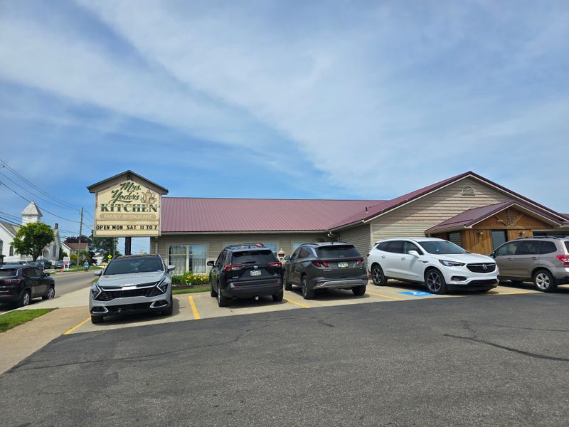 15 Beloved Ohio Buffets Serving The Comfort Foods Midwesterners Crave - Decor Hint Mrs. Yoder's Kitchen