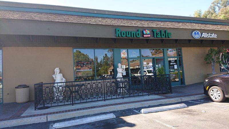 These 14 California Breakfast Buffets Serve The Same Comfort Classics Your Grandparents Loved - Decor Hint Round Table Pizza Lunch Buffet